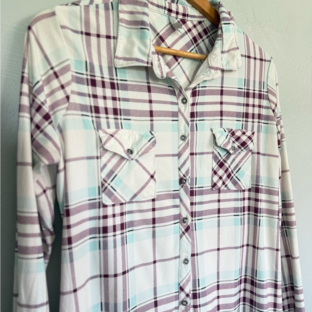 Super soft light weight women’s flannel